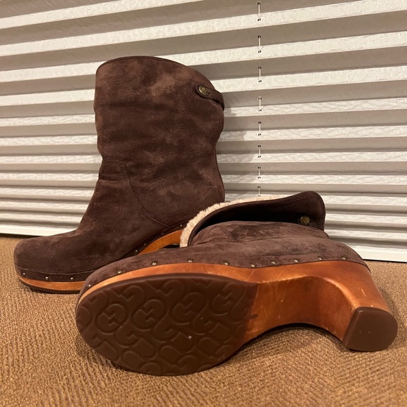 UGG, Clog Boot, Size 7 (38), Brown Suede - Picture 3 of 4